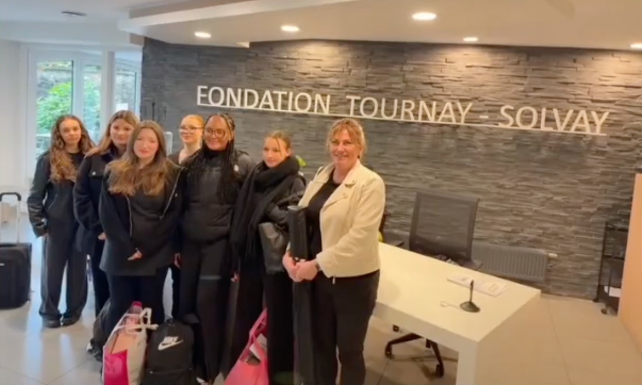 Soin des mains section esthétique - vidéo Soin des mains section esthétique - vidéo